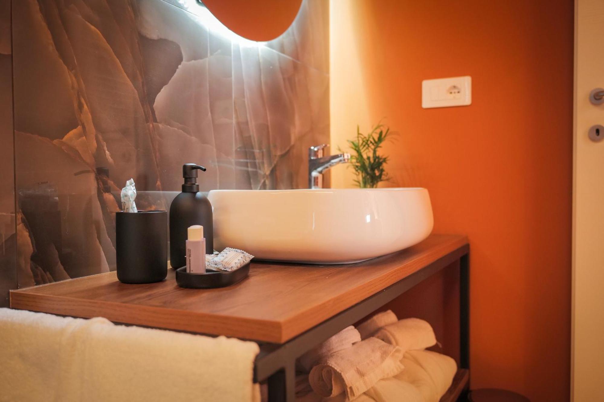 Toledo Luxury Rooms - Lr Collection Наполи Екстериор снимка