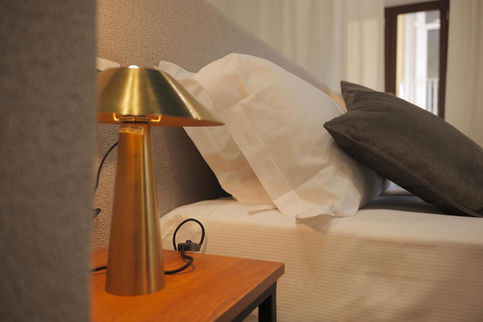 Toledo Luxury Rooms - Lr Collection Наполи Екстериор снимка