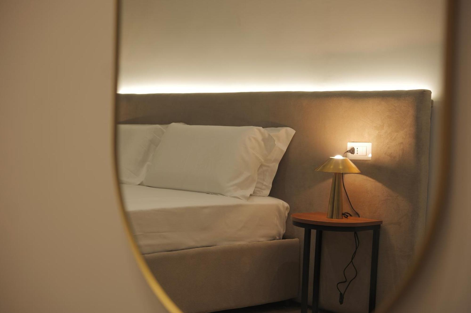 Toledo Luxury Rooms - Lr Collection Наполи Екстериор снимка