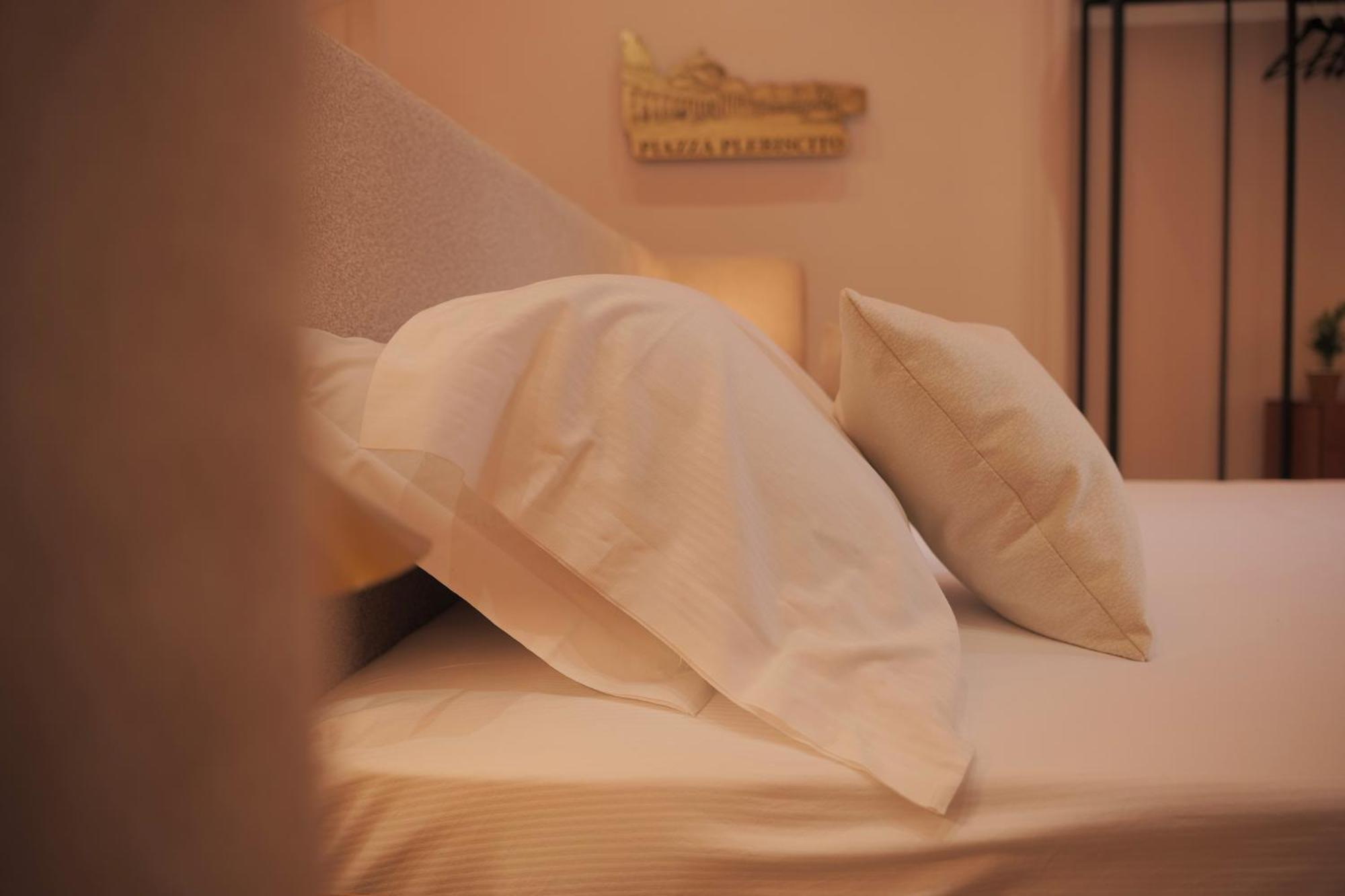 Toledo Luxury Rooms - Lr Collection Наполи Екстериор снимка