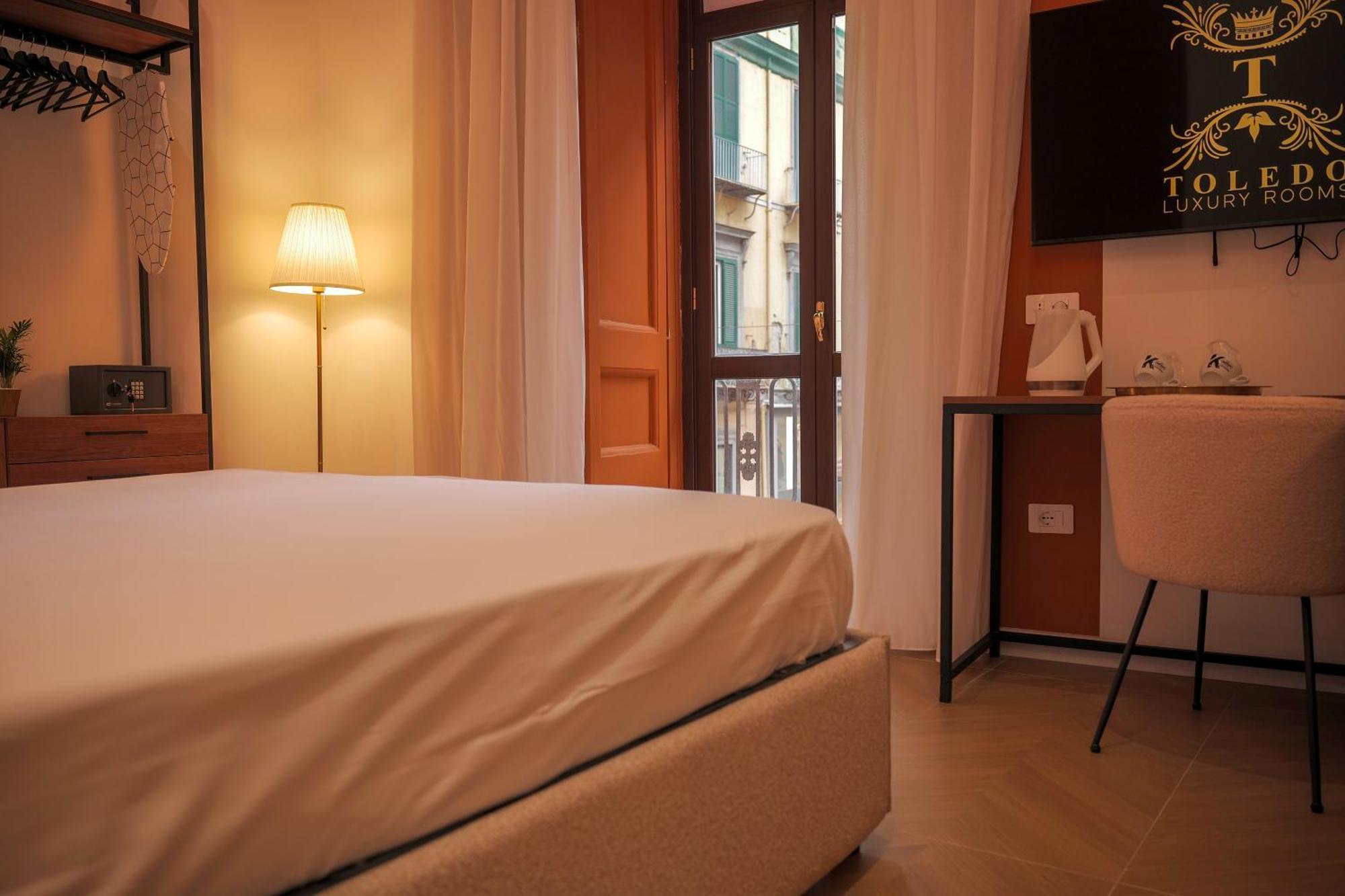 Toledo Luxury Rooms - Lr Collection Наполи Екстериор снимка
