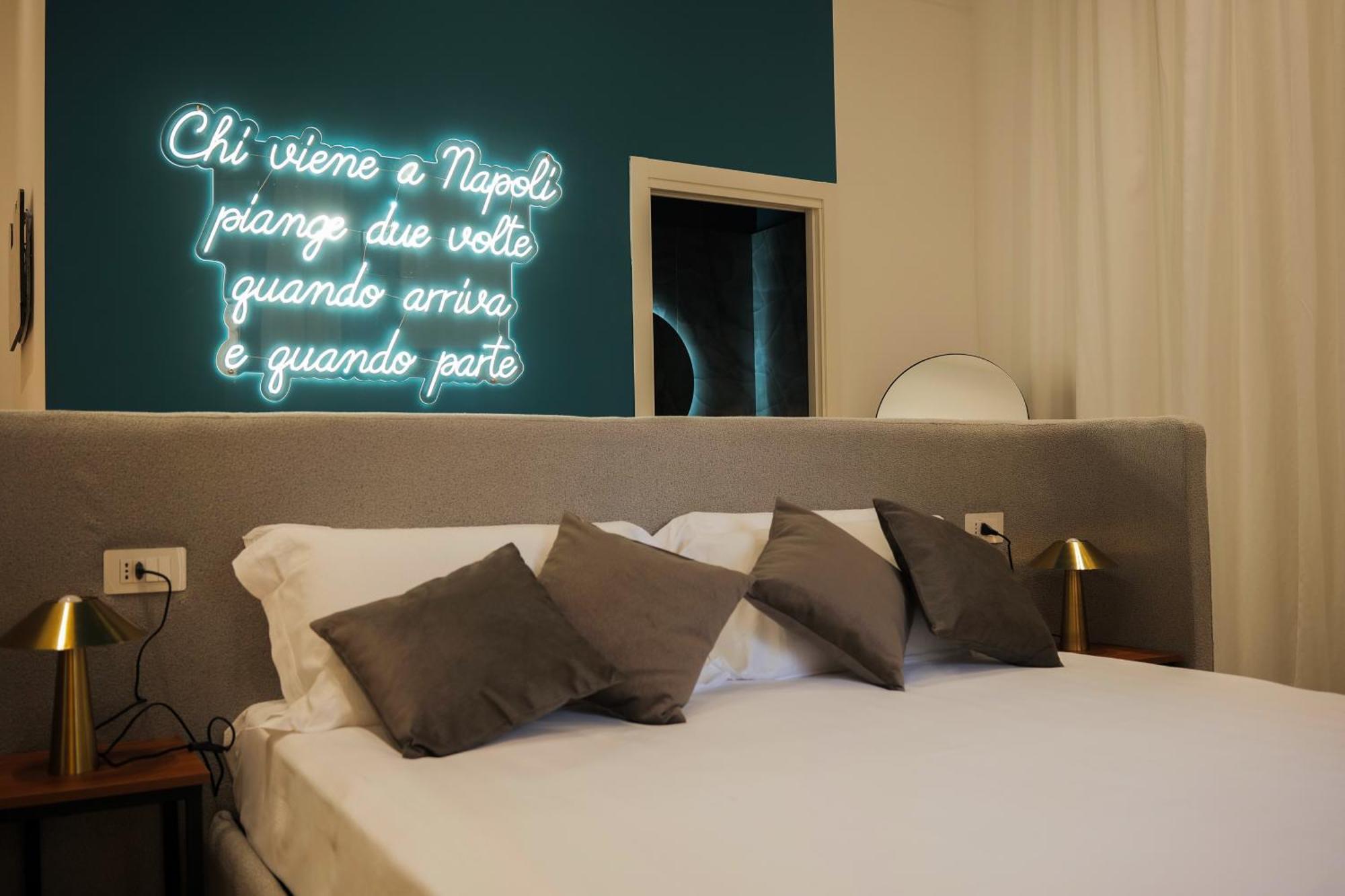 Toledo Luxury Rooms - Lr Collection Наполи Екстериор снимка