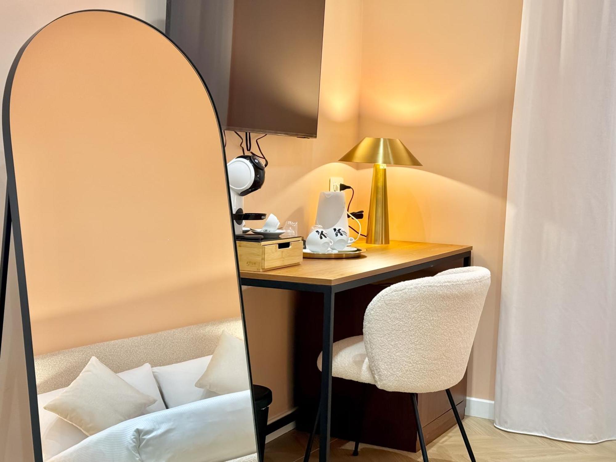 Toledo Luxury Rooms - Lr Collection Наполи Екстериор снимка