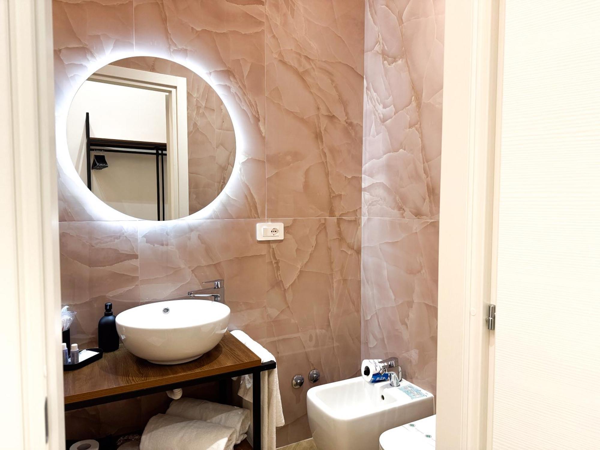 Toledo Luxury Rooms - Lr Collection Наполи Екстериор снимка