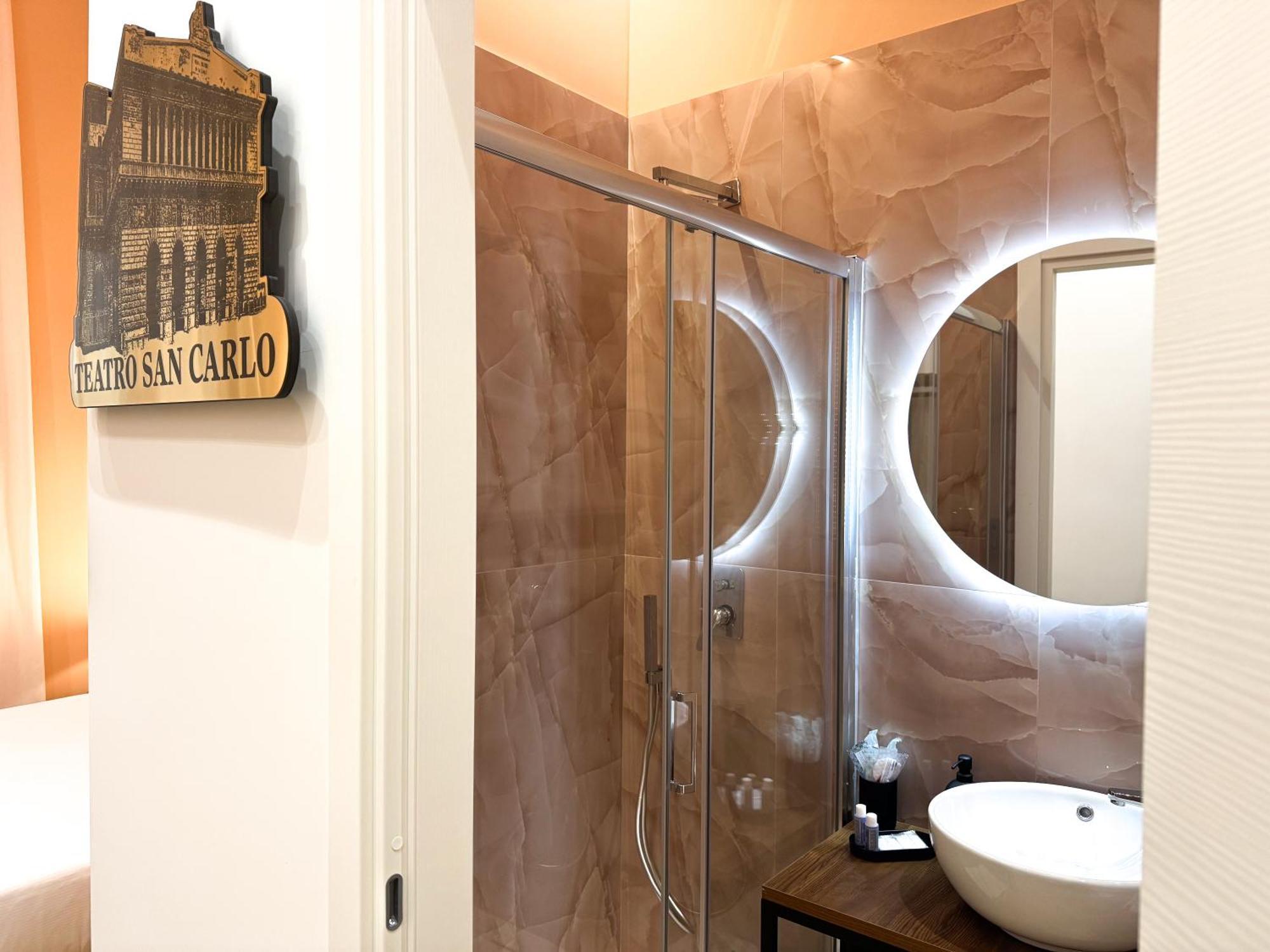 Toledo Luxury Rooms - Lr Collection Наполи Екстериор снимка